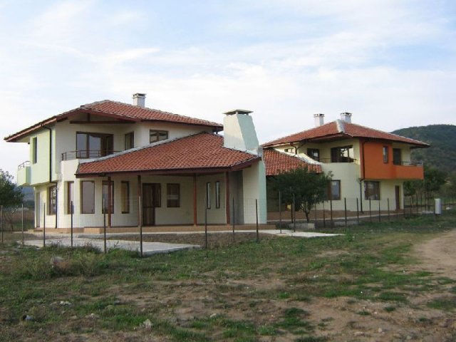 снимки на къщи в Горица